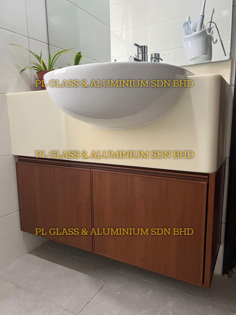 Aluminium Vanity & Glass Mirror