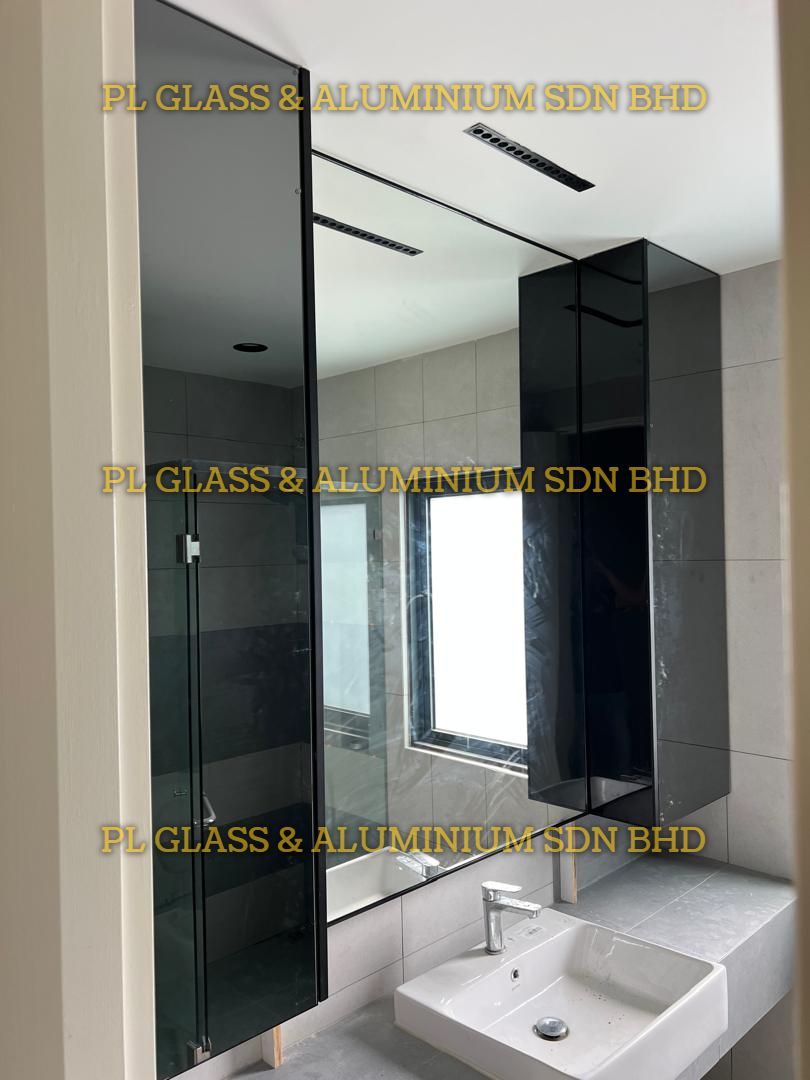 Aluminium Vanity & Glass Mirror