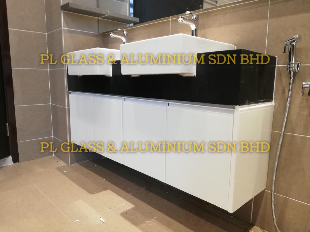 Aluminium Vanity & Glass Mirror