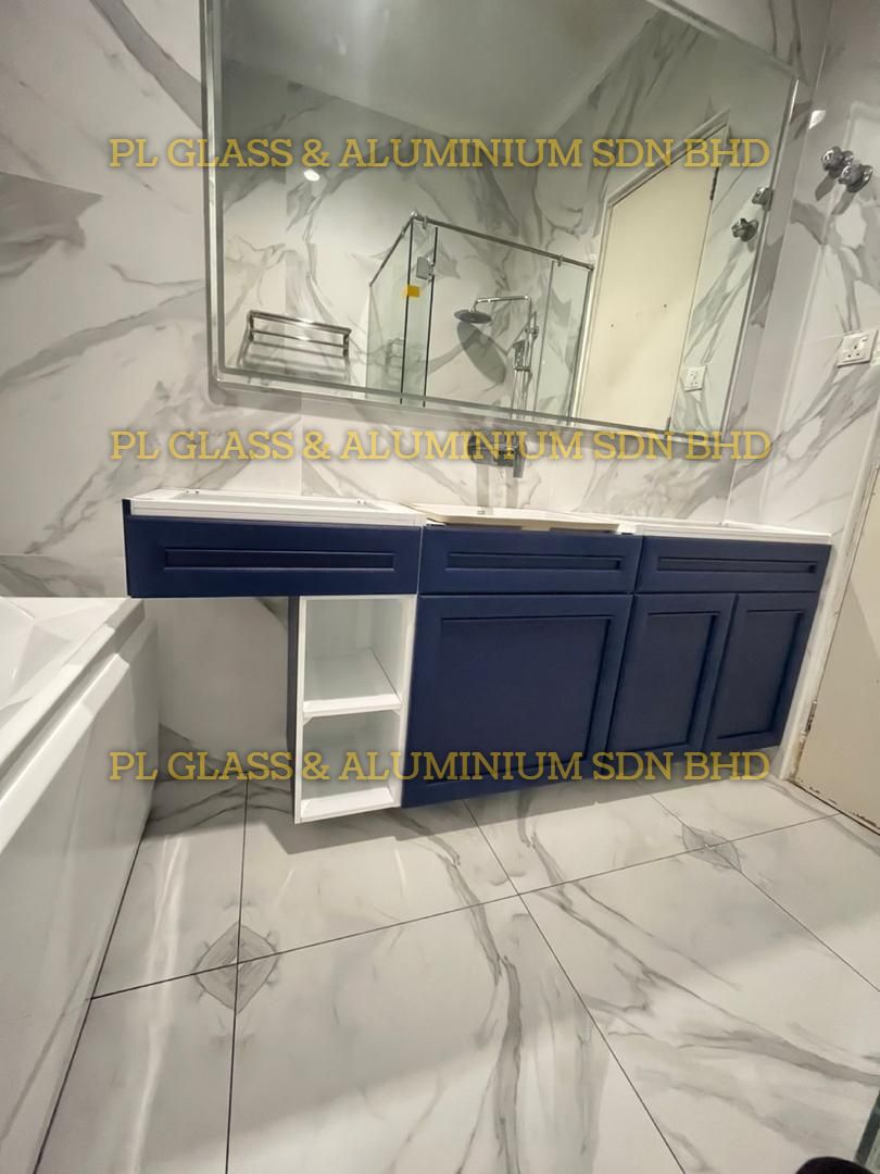 Aluminium Vanity & Glass Mirror