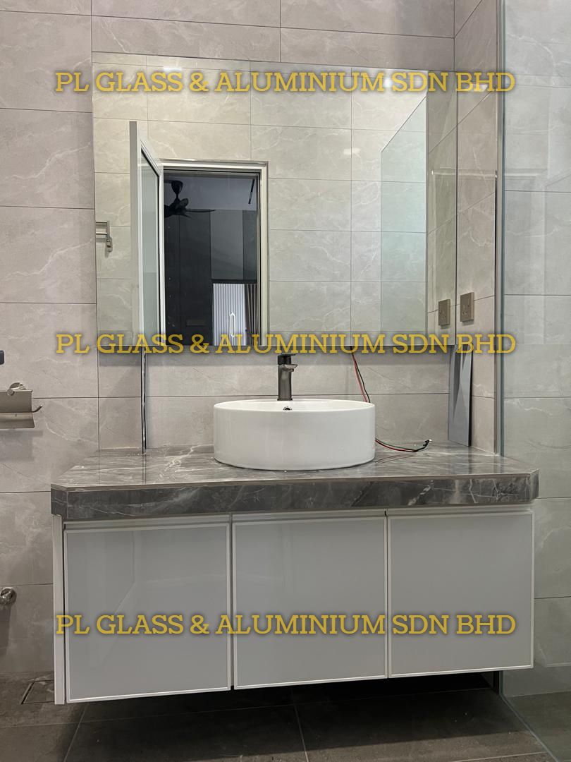 Aluminium Vanity & Glass Mirror