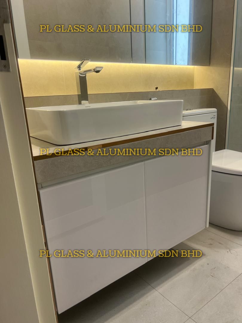 Aluminium Vanity & Glass Mirror