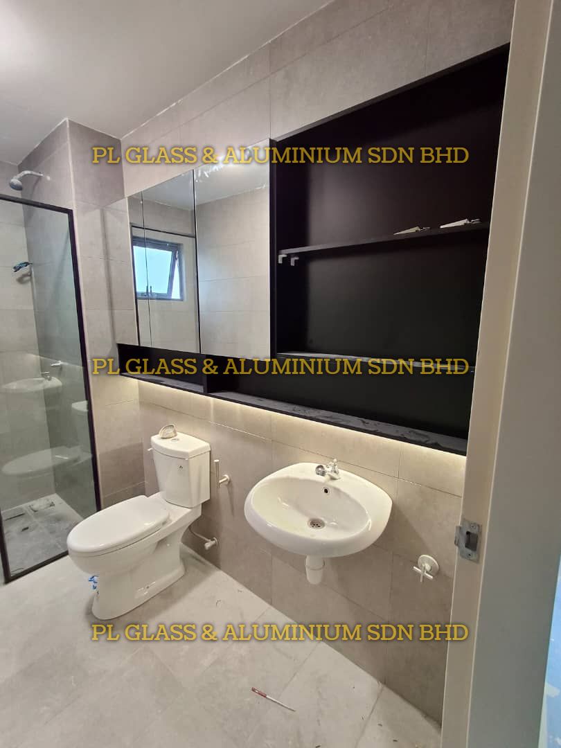 Aluminium Vanity & Cermin Kaca