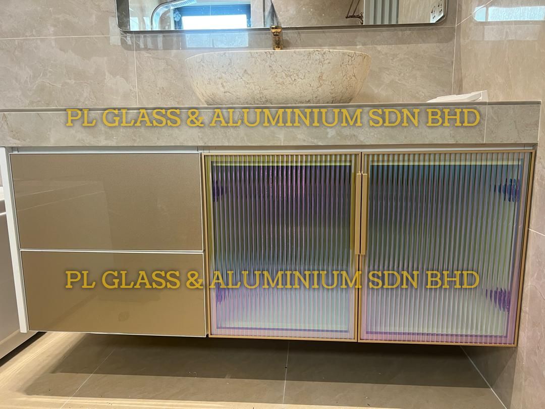 Aluminium Vanity & Glass Mirror