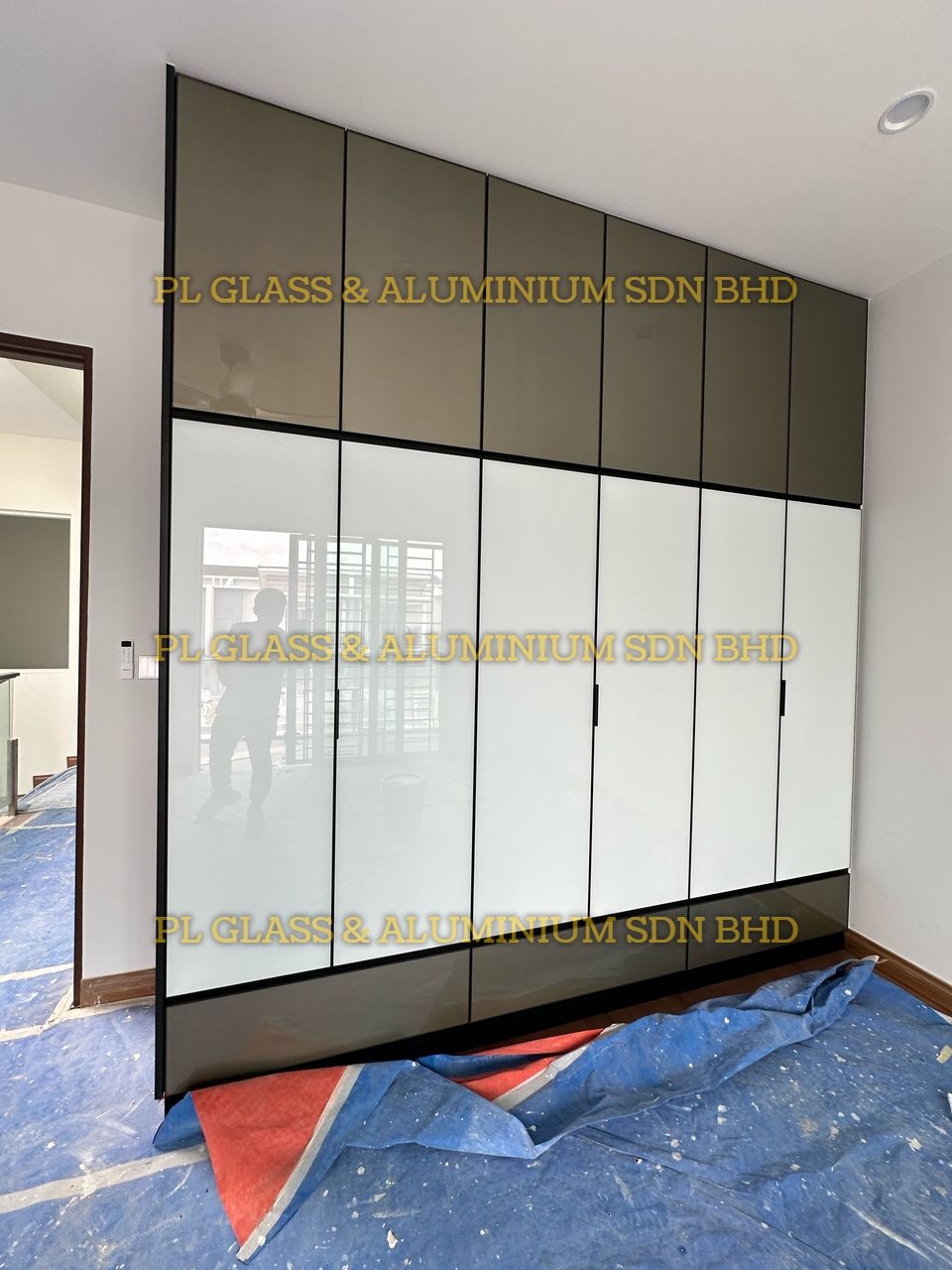 Kabinet Aluminium
