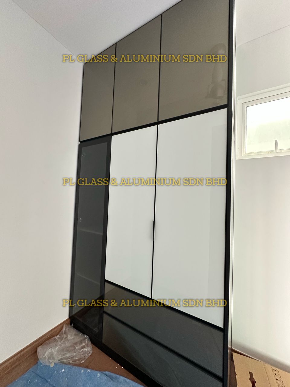 Kabinet Aluminium