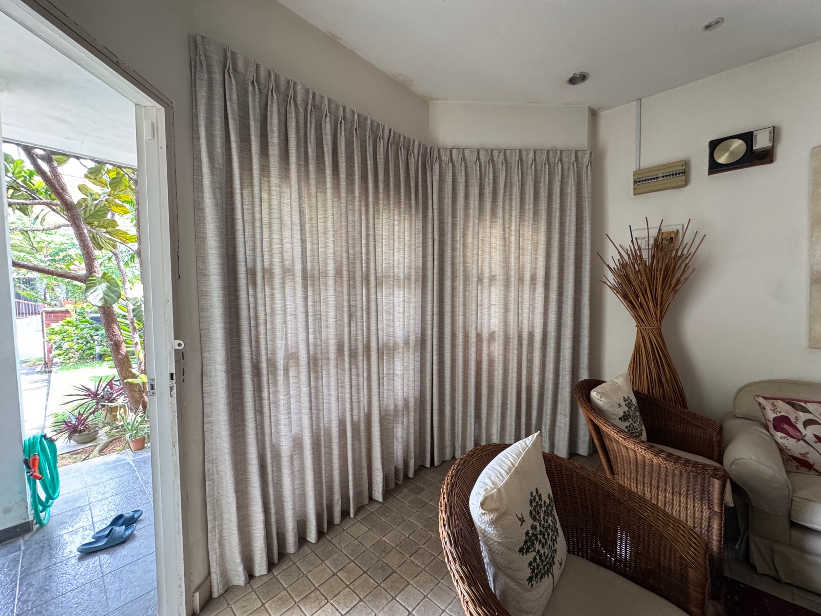 LCY Curtain & Blinds
