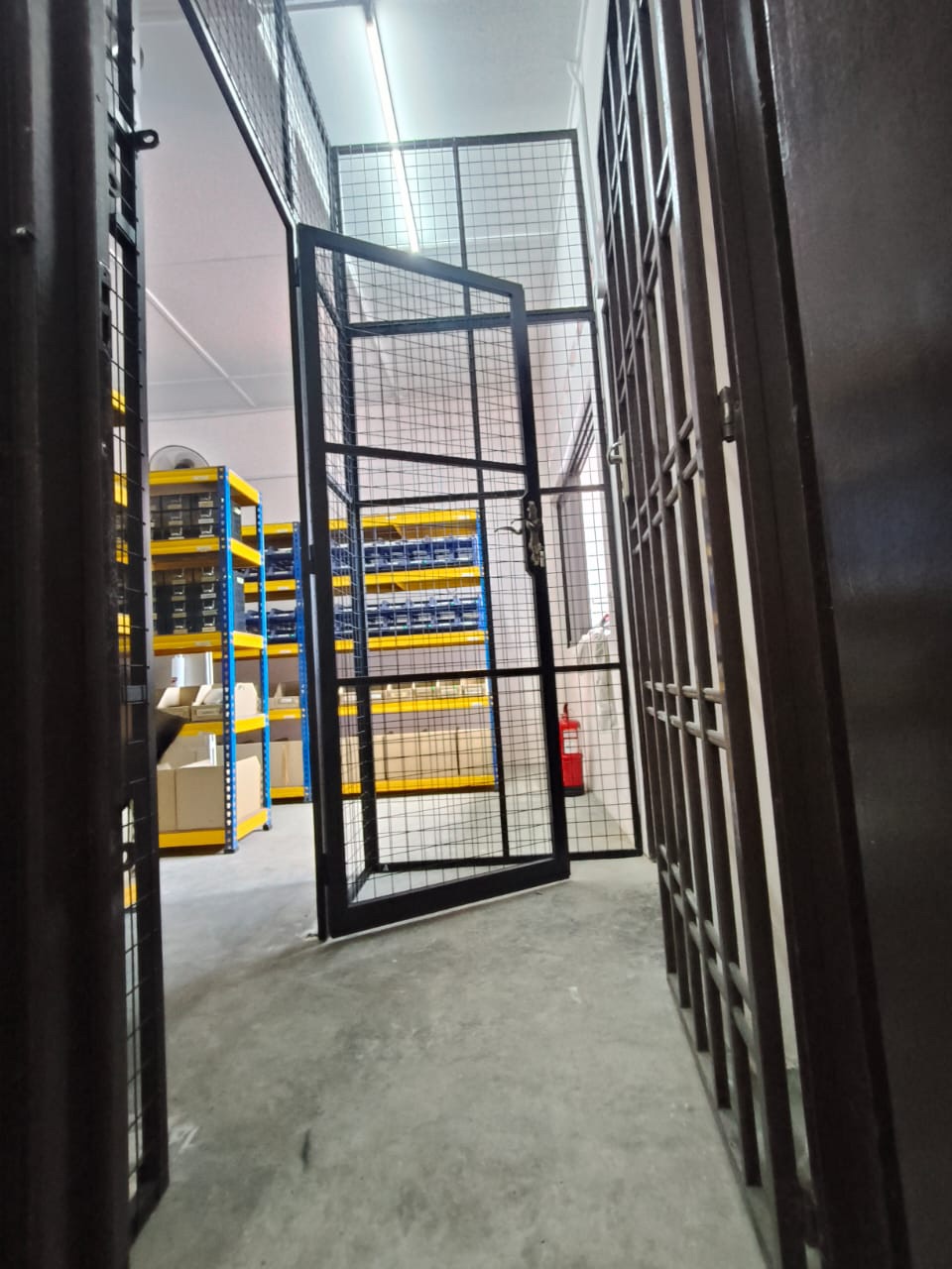 Iron Gate��Iron Window��johor��