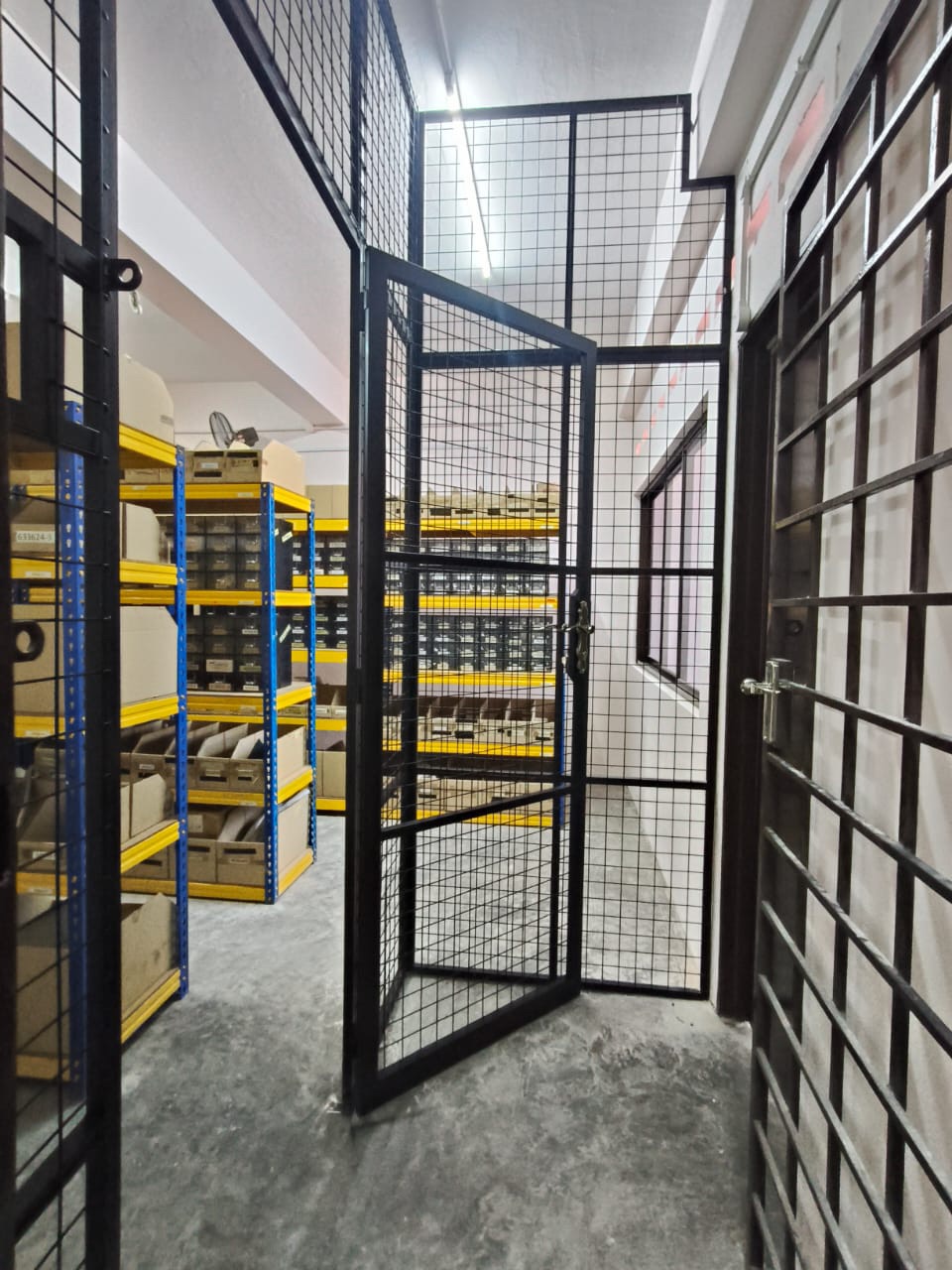 Iron Gate��Iron Window��johor��