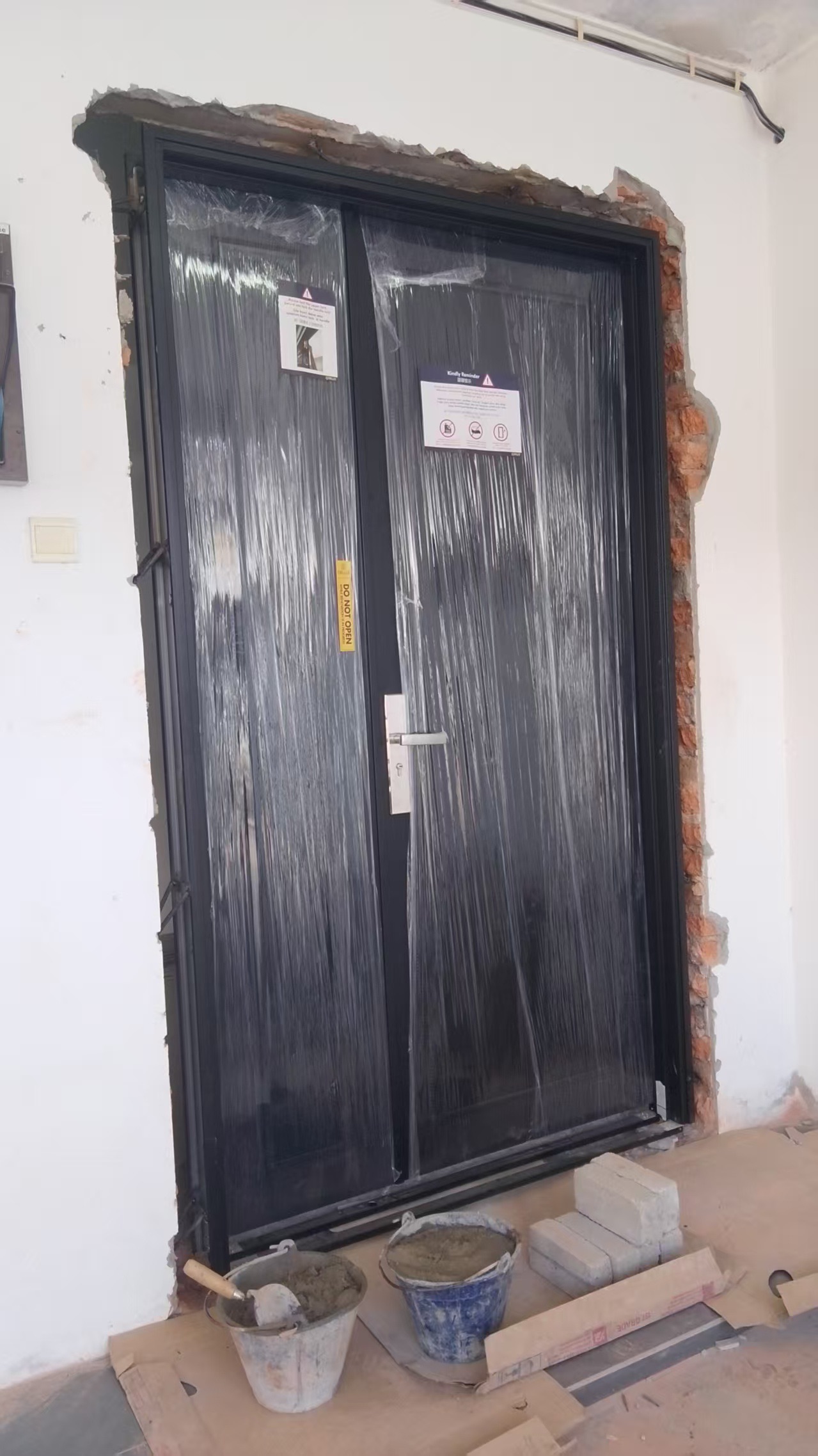 DT901 Size 5 X 8 Ft  Location: Azelia, Bukit Banyan