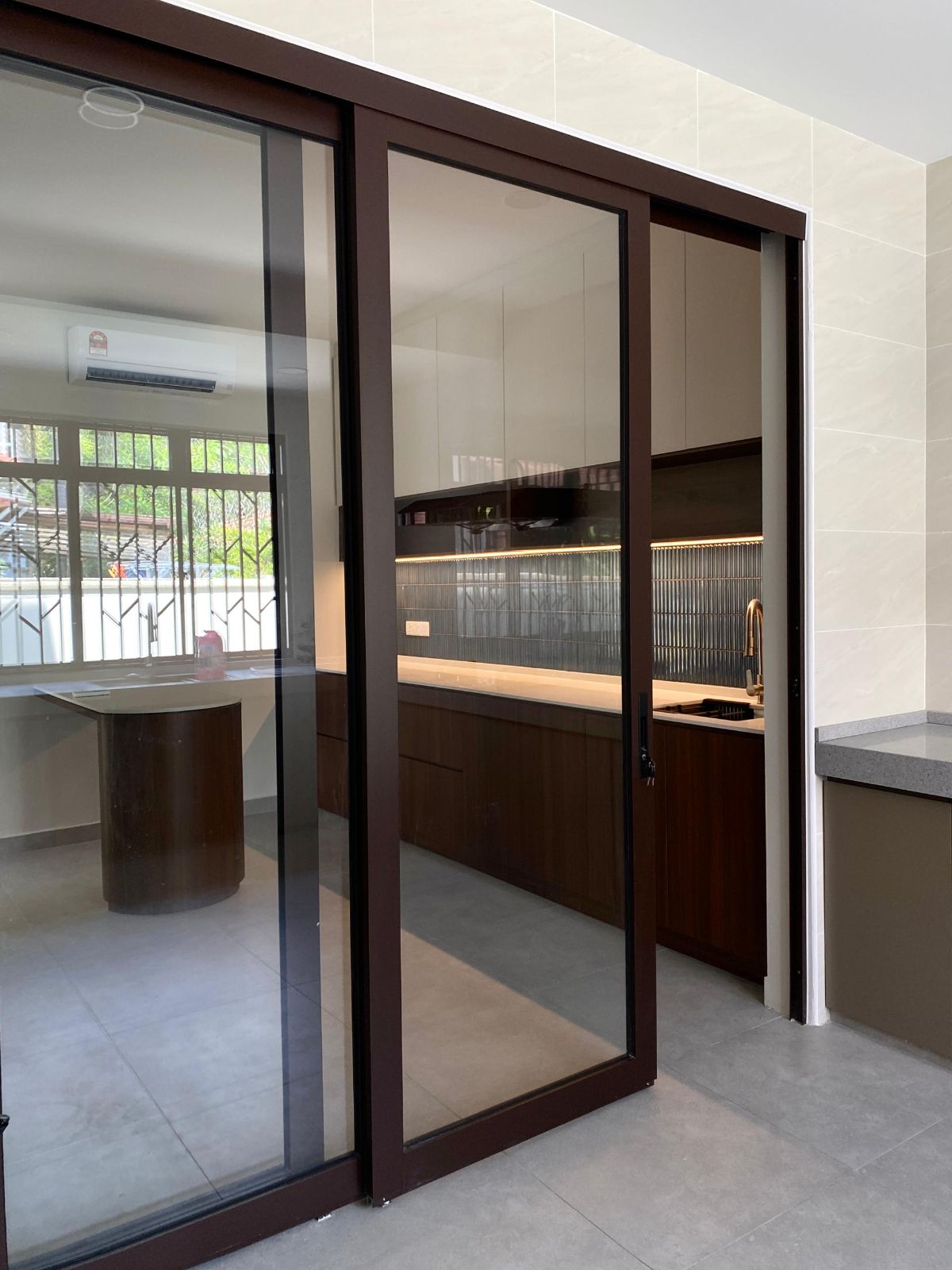 Wet Kitchen Design - Aluminium Sliding Door Design