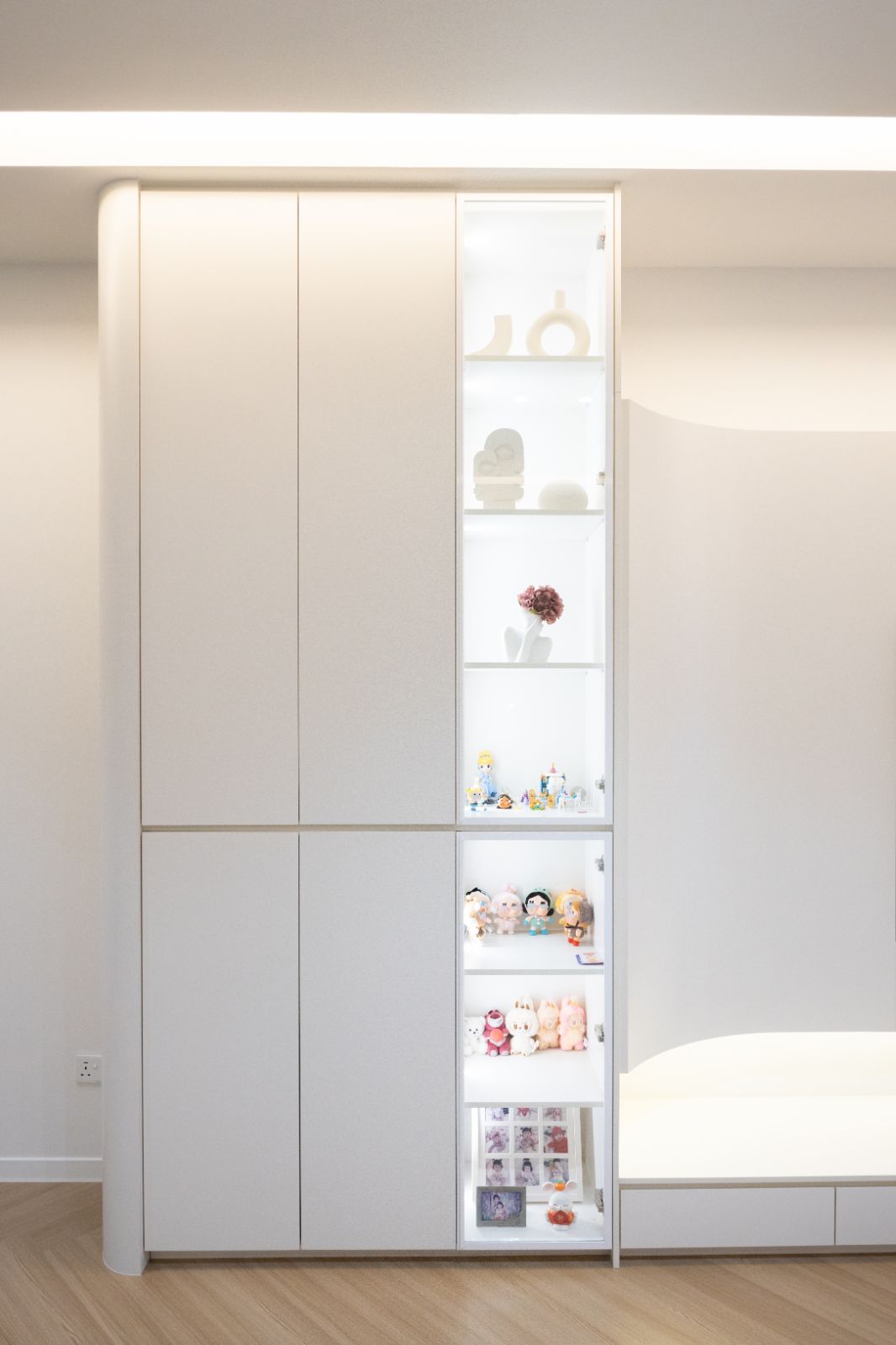 Direct Factory Custom Minimalist Wardrobe and LED Display Cabinet in Klang Valley