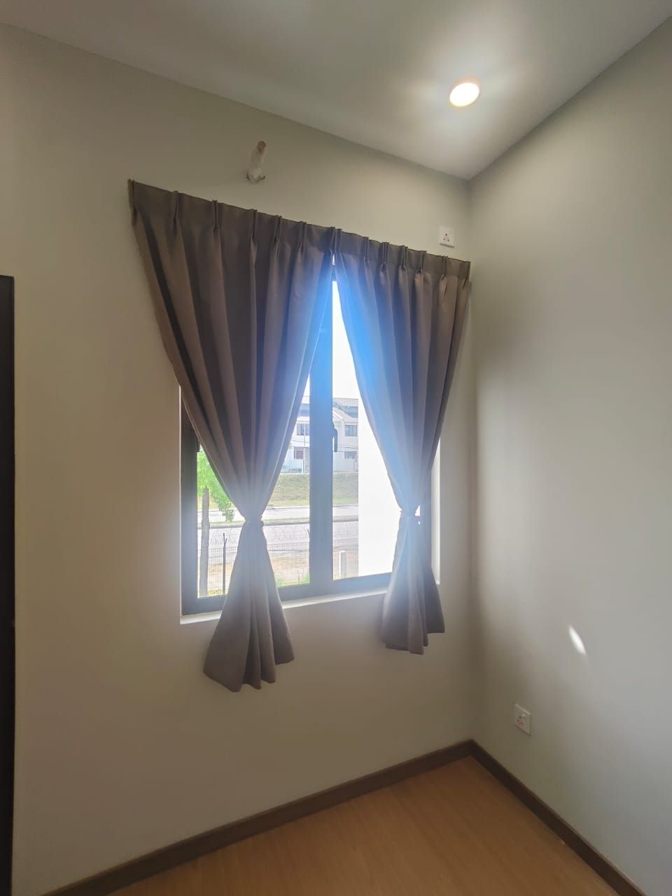 INDAH HOME CURTAIN (KS) SDN BHD