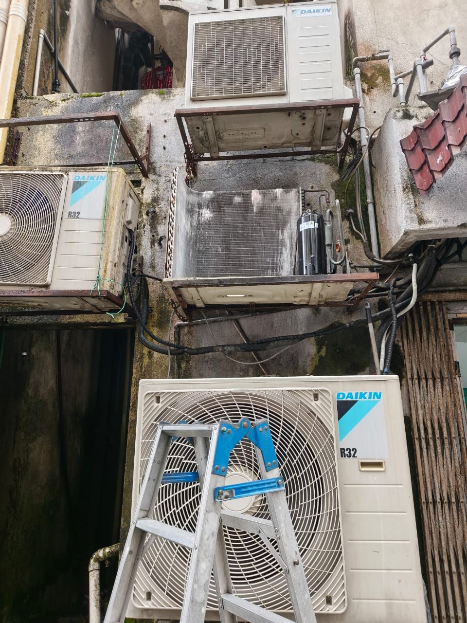 Change Compressor Daikin 1.jpeg