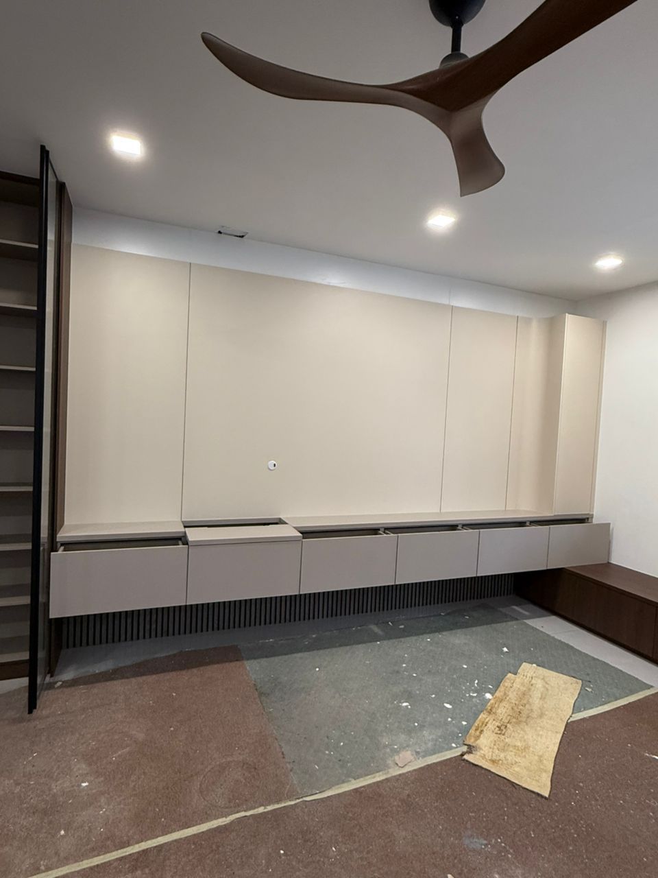 Tv Cabinet