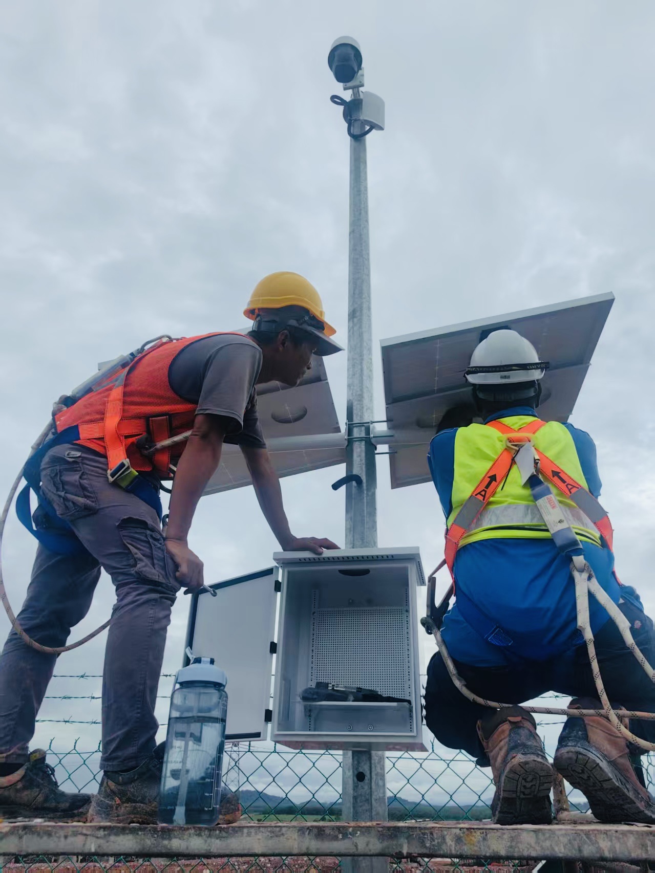 Solar Wireless Camera System @ Bukit Kayu Hitam