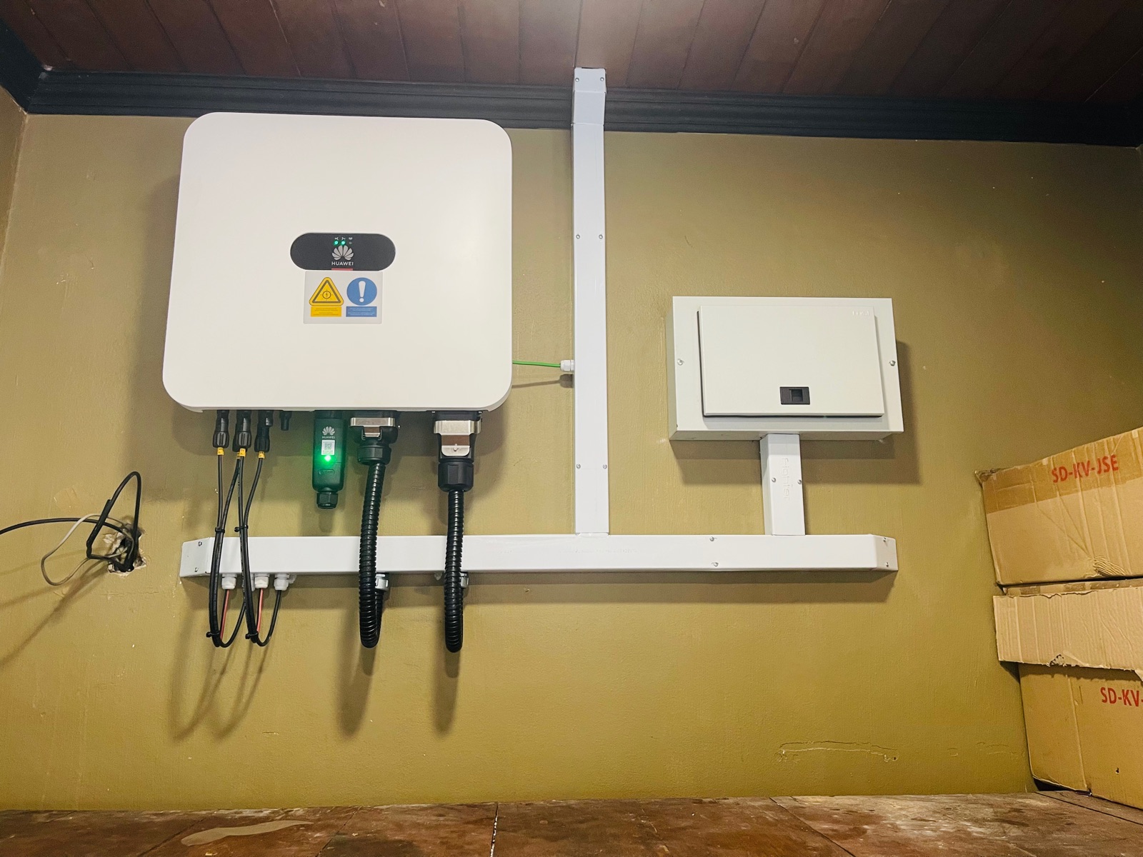 Solar System 11.78 KWp @ Bandar Laguna Merbok