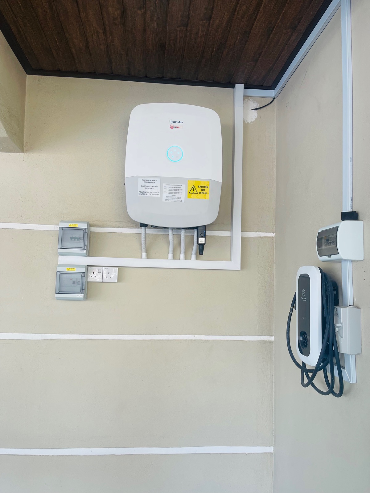 Solar System 17.01 KWp  Total 27 Solar Panel + Hoymiles Inverter 