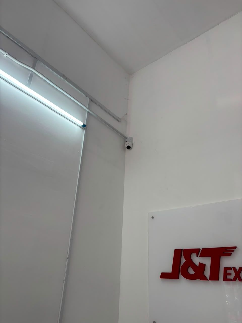 Hikvision 5MP CCTV Camera System Installation For J&T Express Rawang | Professional CCTV Installer