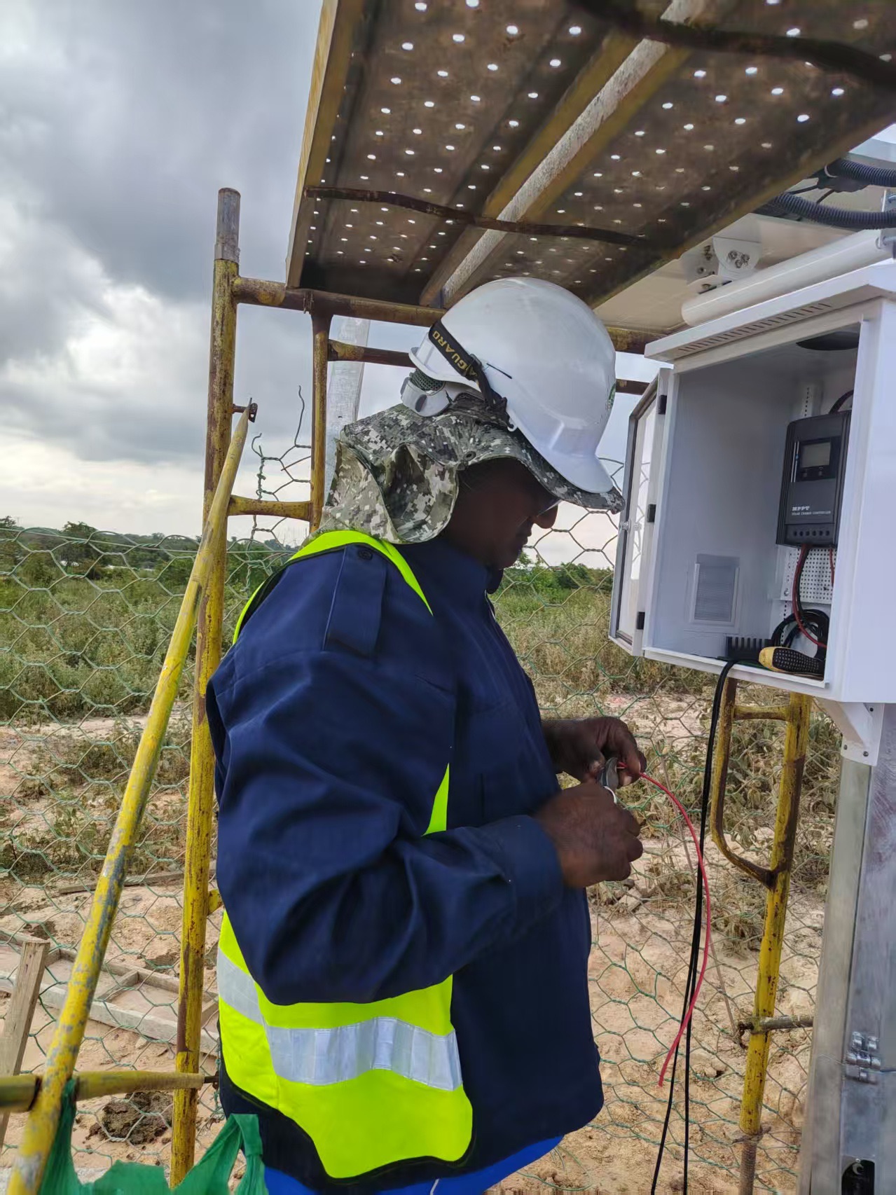 Solar Long-Range Wireless CCTV System