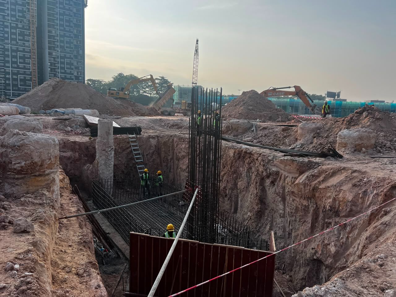 Lay The Foundation For A 40-story  High-rise Building 【Federal Territory Of Kuala Lumpur】
