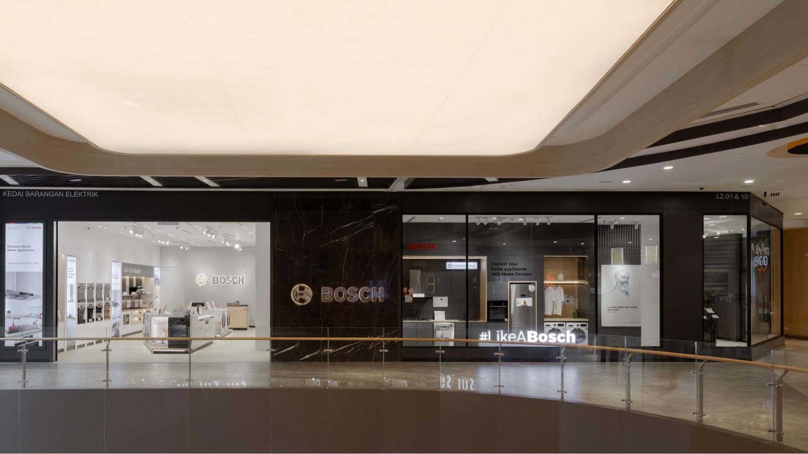 Commercial Shop Front Tempered Glass