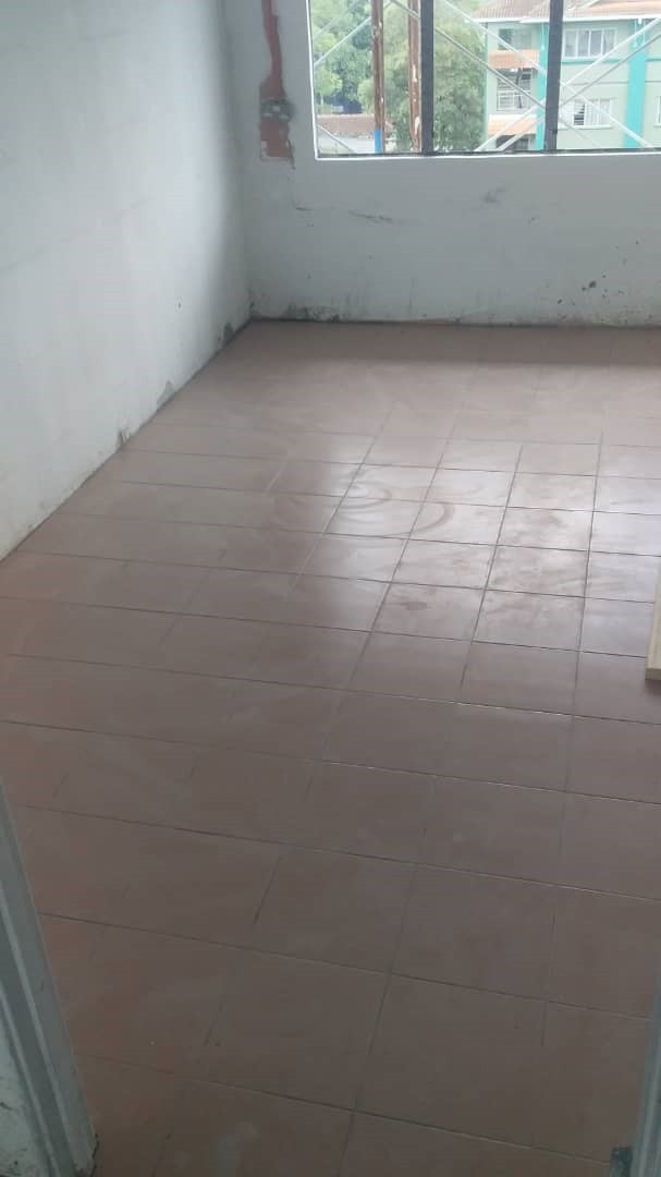 Pemasangan Jubin Di Kolej Jebat, UiTM Cawangan Melaka Kampus Alor Gajah, Lendu, 78000 Alor Gajah, Melaka.
