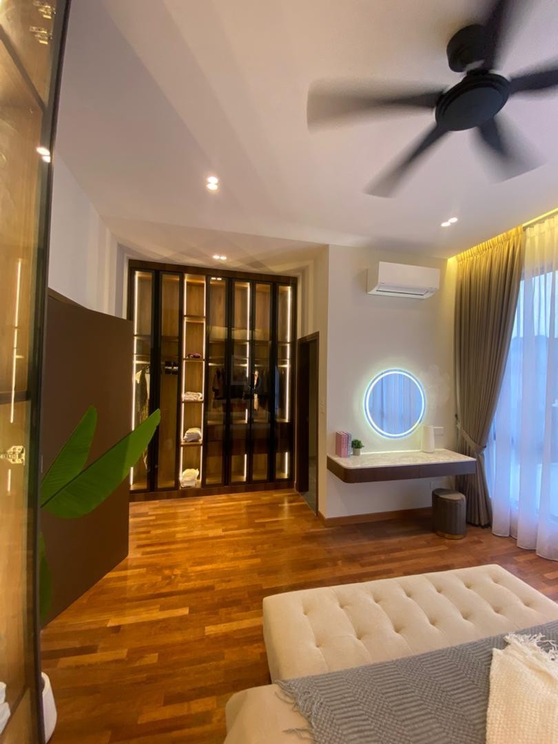 Casablanca 4 - Master Bedroom 