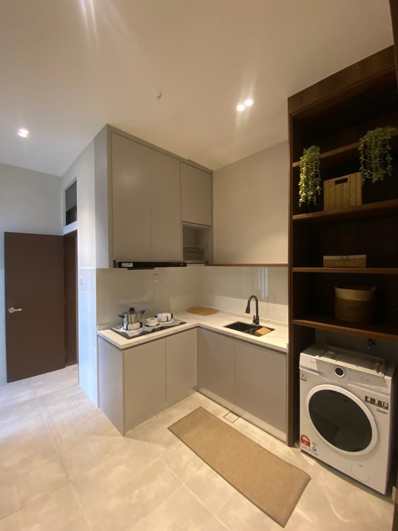 Casablanca 4 - Yard / Wet Kitchen