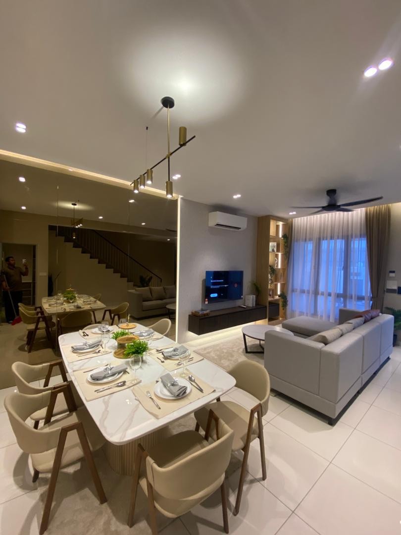 Ferrous 3 - Living & Dining