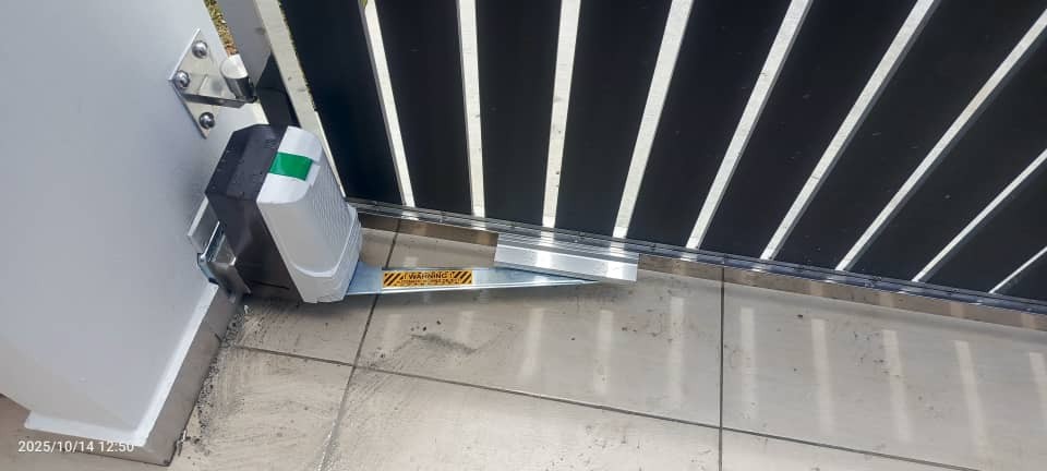 Autogate Wau Barat Bandar Layangkasa Masai Gfm925 Dcmoto Auto Gate