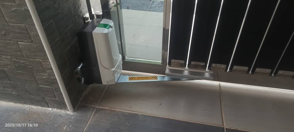 Autogate Bandar Putra Kulai Dcmoto Gfm925 Auto Gate 