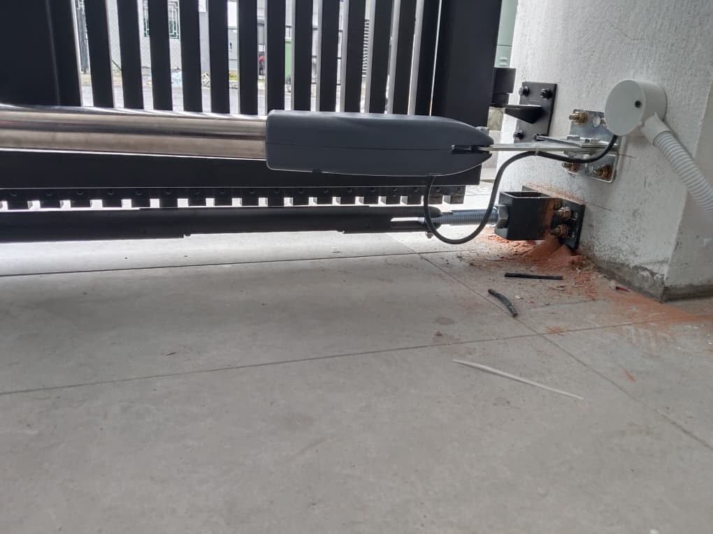 Autogate Stakan Perdana Kota Samarahan MOX07 Auto Gate 