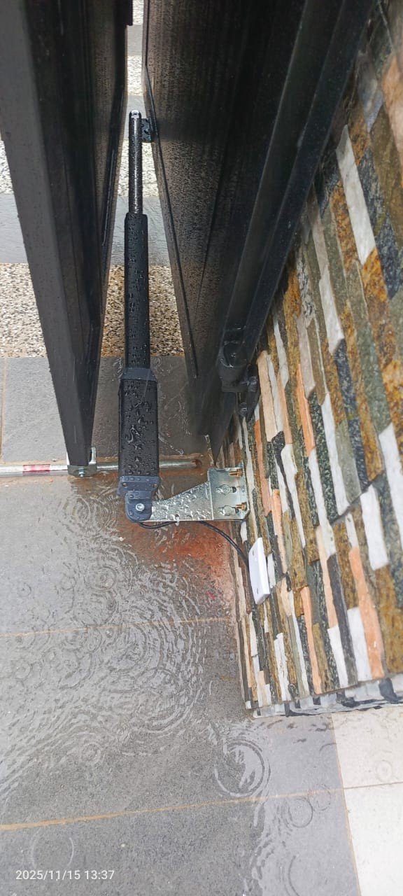 Autogate Taman Bestari Indah Ulu Tiram MOX03 Auto Gate 