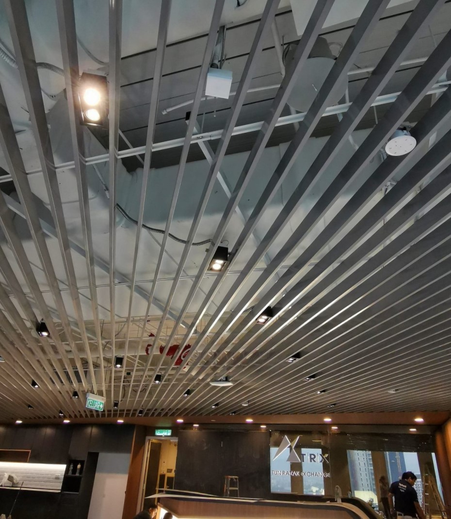 Series 07 (Alum Baffle Ceiling)