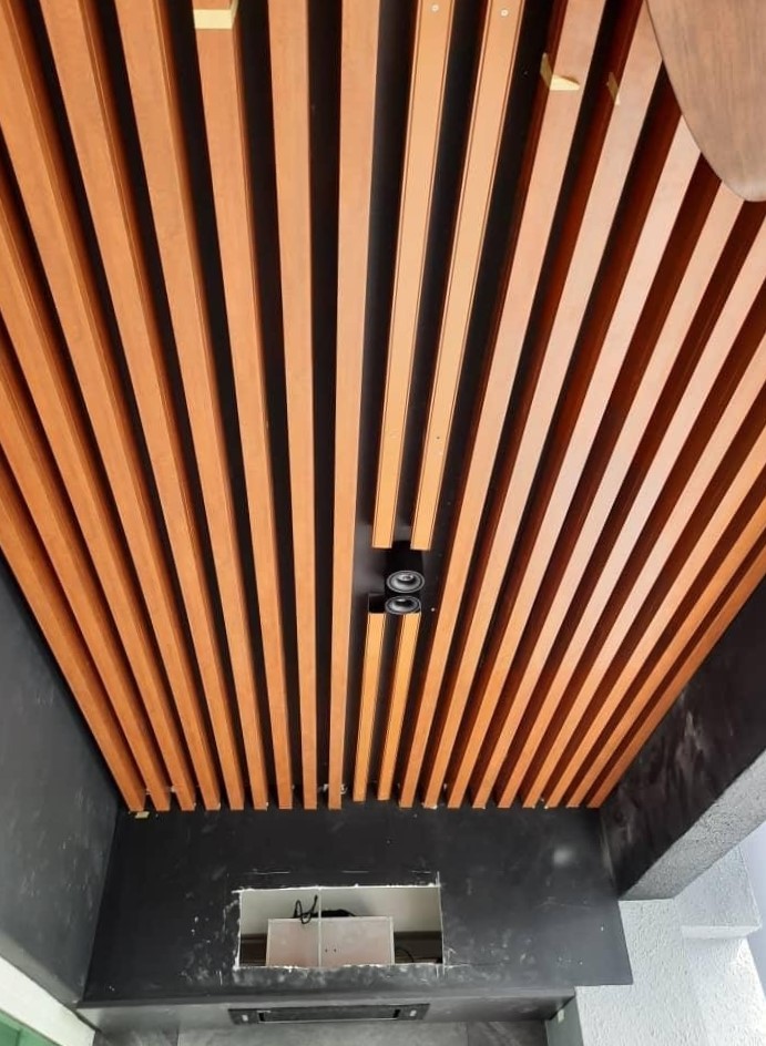 Series 07 (Alum Baffle Ceiling)