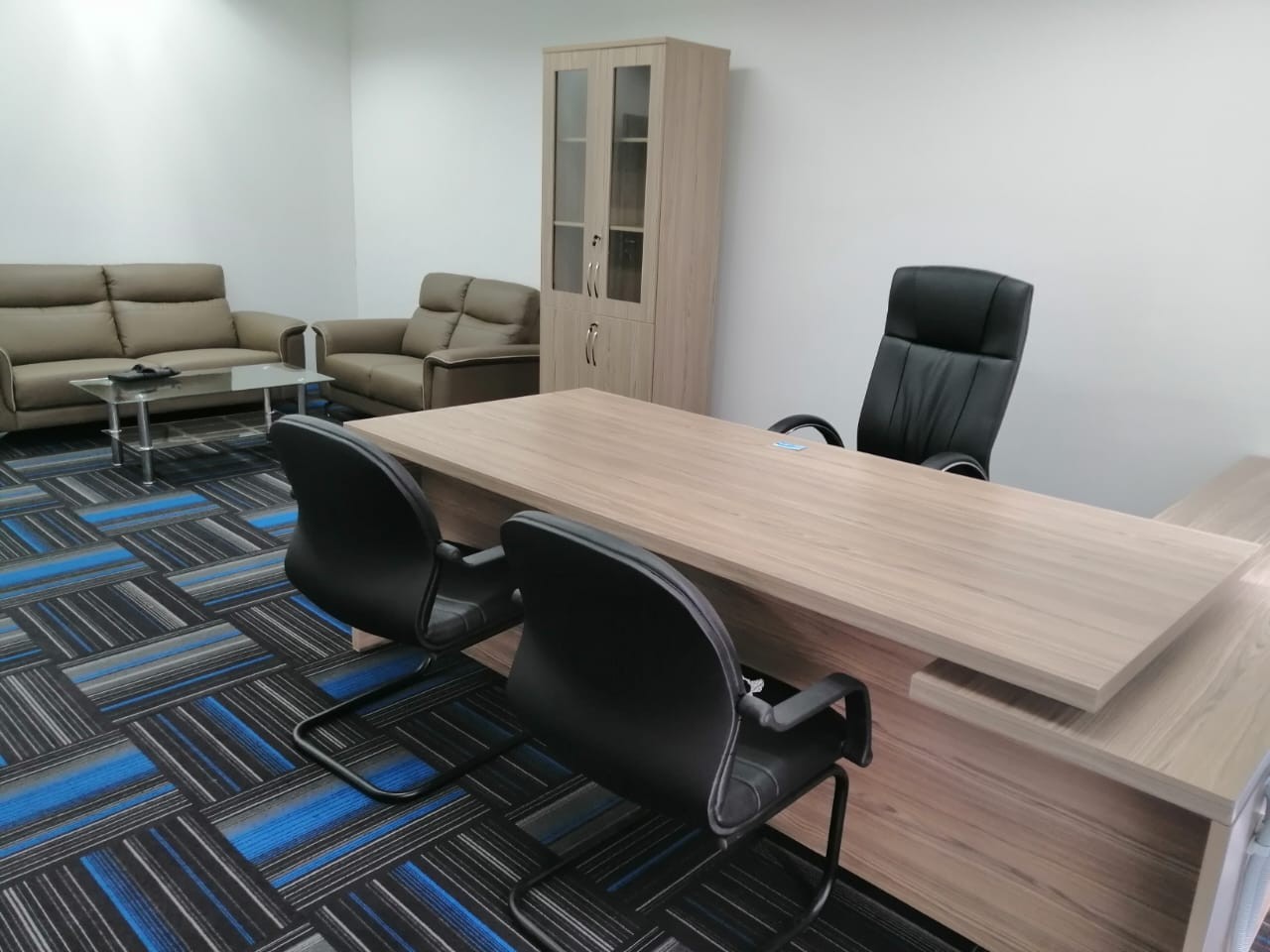 Supply & Install Roller Blinds, Carpet & Workstations @Pejabat Ketua Pengawai Keselamatan IDCC