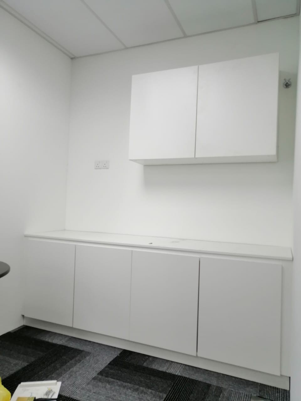 Supply & Install Roller Blinds, Carpet & Workstations @Pejabat Ketua Pengawai Keselamatan IDCC
