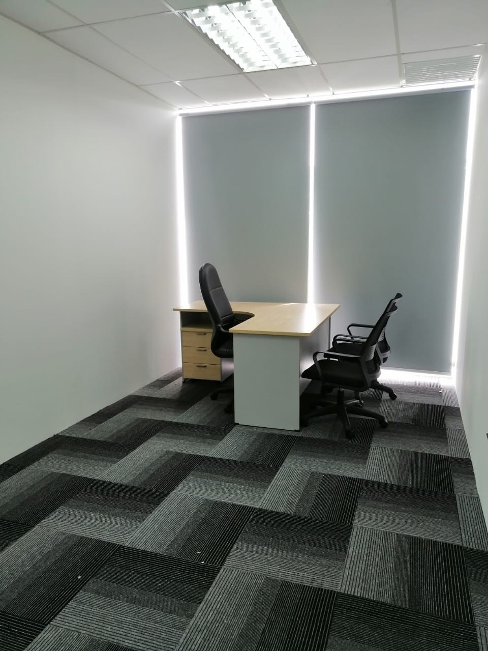 Supply & Install Roller Blinds, Carpet & Workstations @Pejabat Ketua Pengawai Keselamatan IDCC
