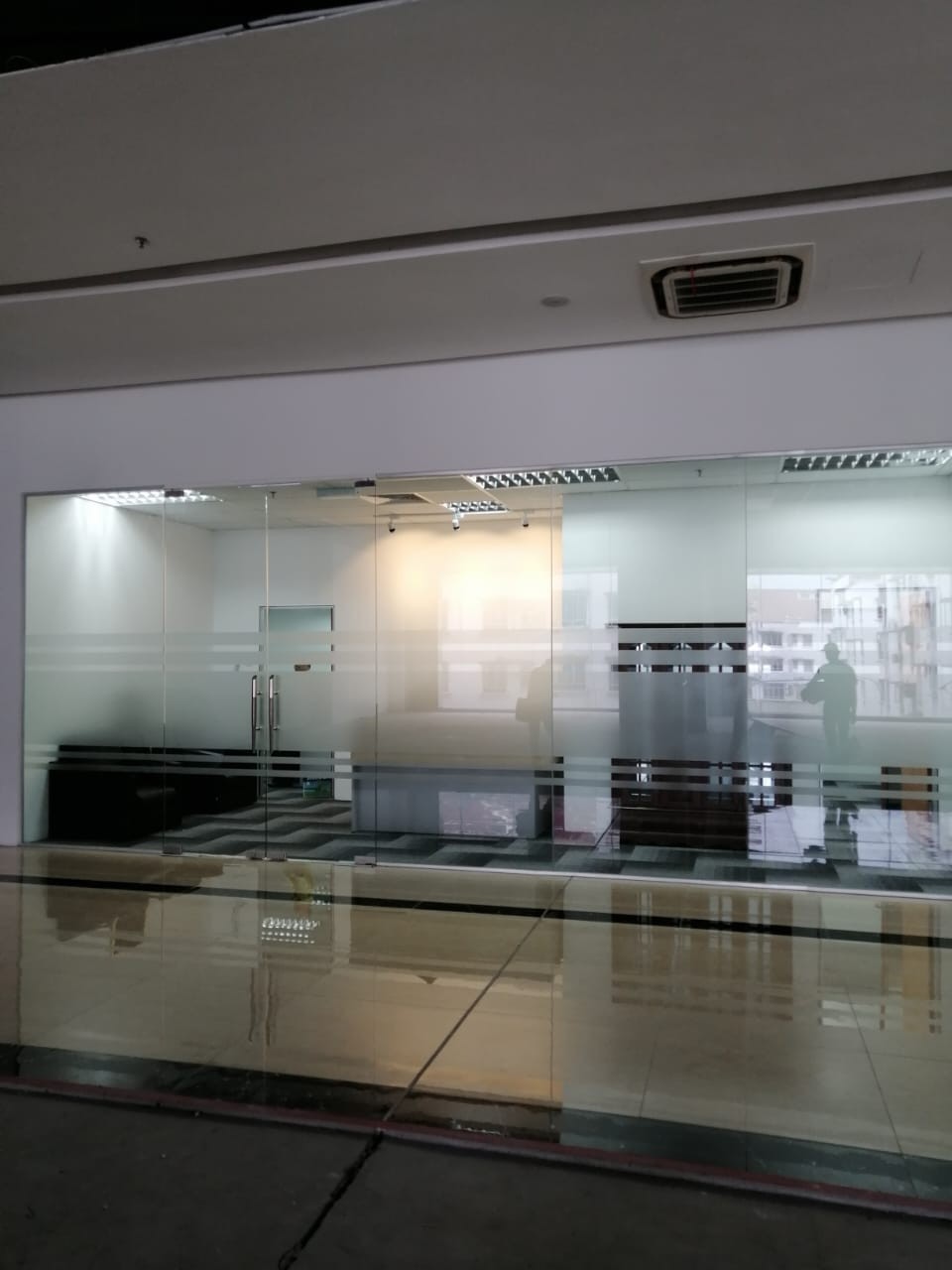 Supply &amp; Install Frosted Tinted &amp; Signage @Pejabat Ketua Pengawai Keselamatan IDCC