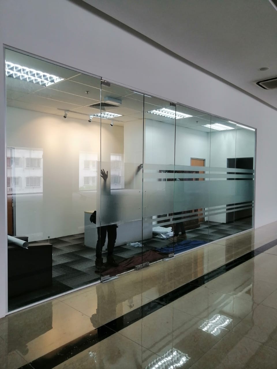 Supply &amp; Install Frosted Tinted &amp; Signage @Pejabat Ketua Pengawai Keselamatan IDCC