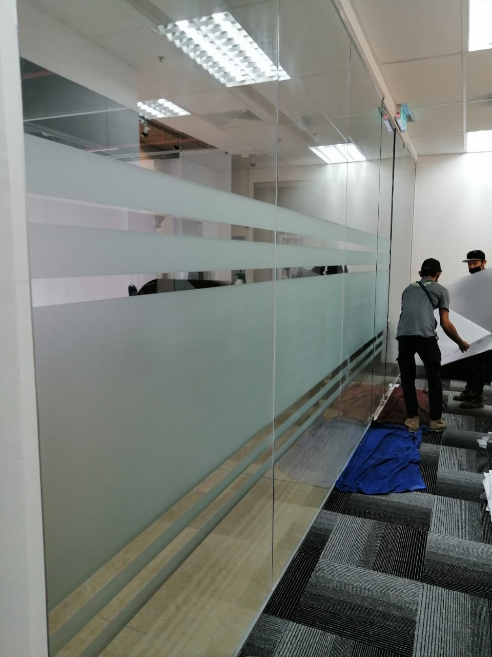 Supply &amp; Install Frosted Tinted &amp; Signage @Pejabat Ketua Pengawai Keselamatan IDCC