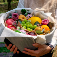 Splendid Fruit Assortment