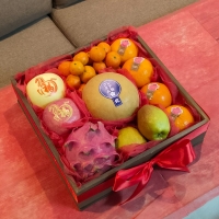 CNY Wooden Gift Box (***Dragon fruit no stock, will replace with Red Beauty Mandarin Jelly Orange***)